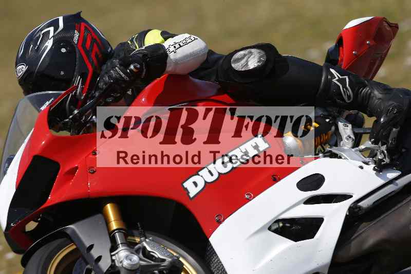 /Archiv-2023/28 05.06.2023 Moto Club Anneau du Rhin/vert-medium/24